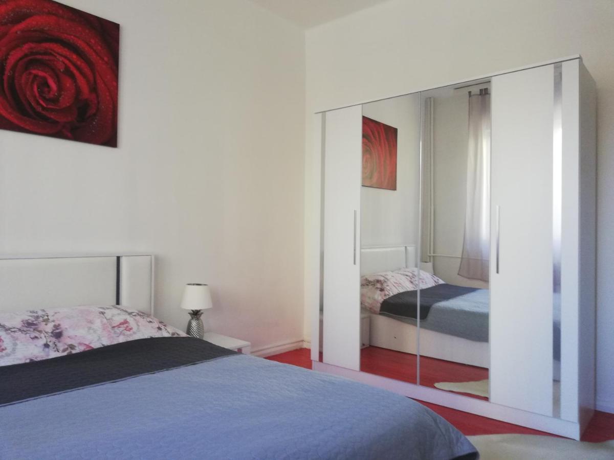 Top Center Cozy And Spacious Apartment София Екстериор снимка