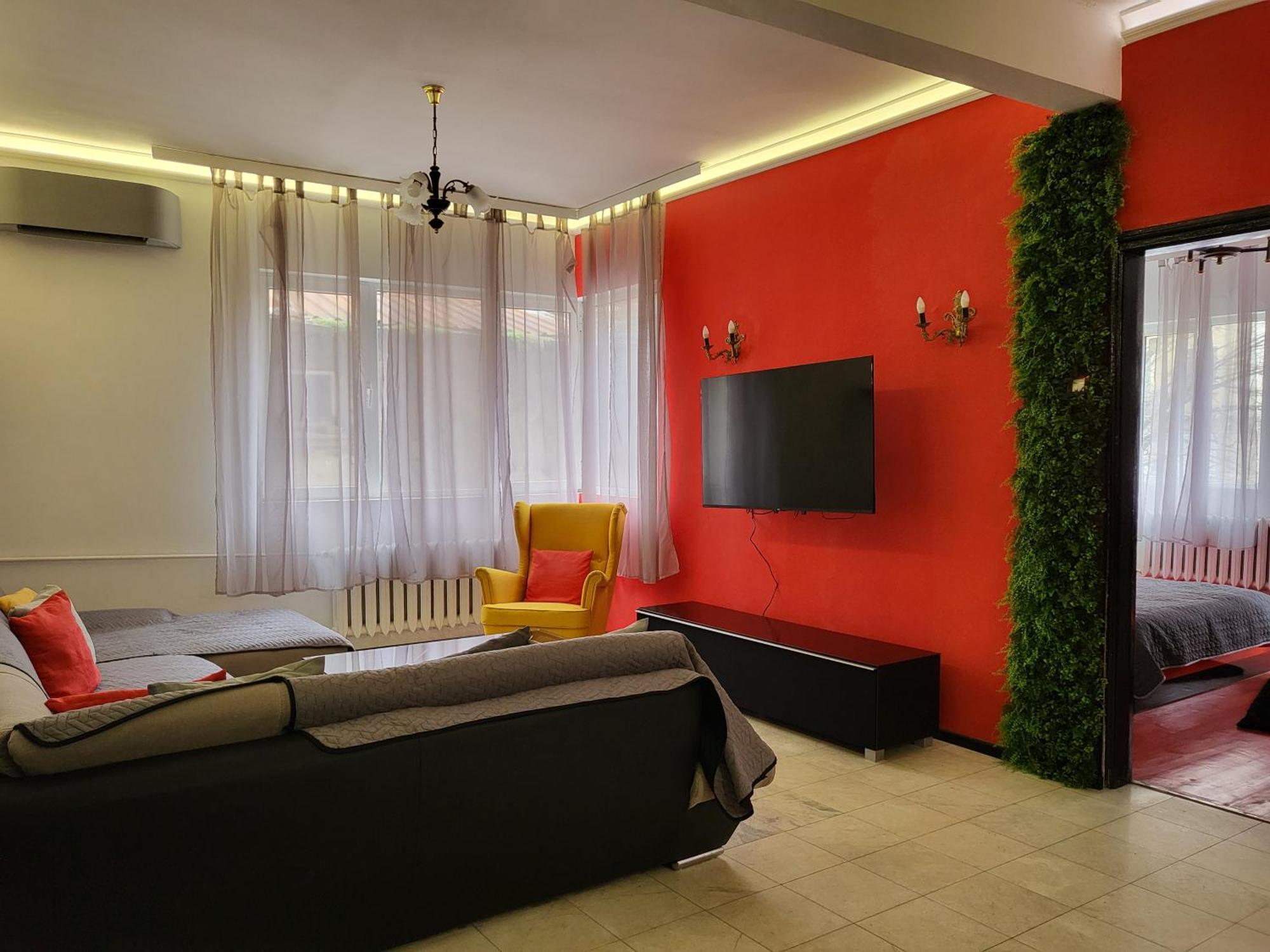 Top Center Cozy And Spacious Apartment София Екстериор снимка